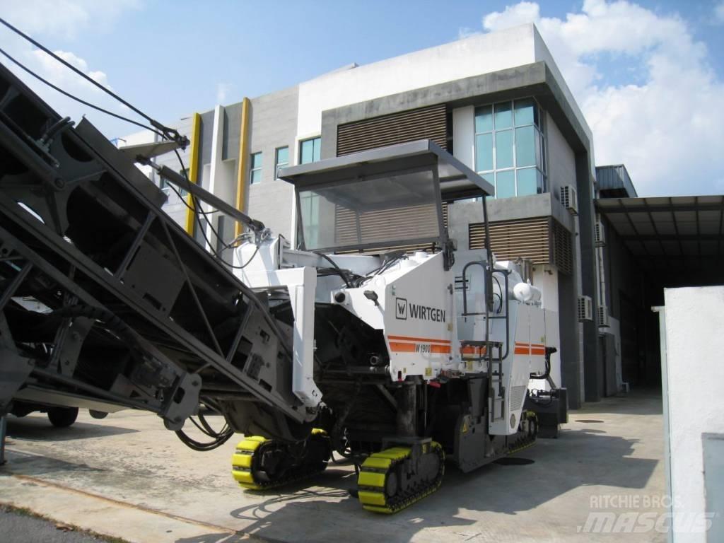 Wirtgen W1900 Asphalt cold milling machines