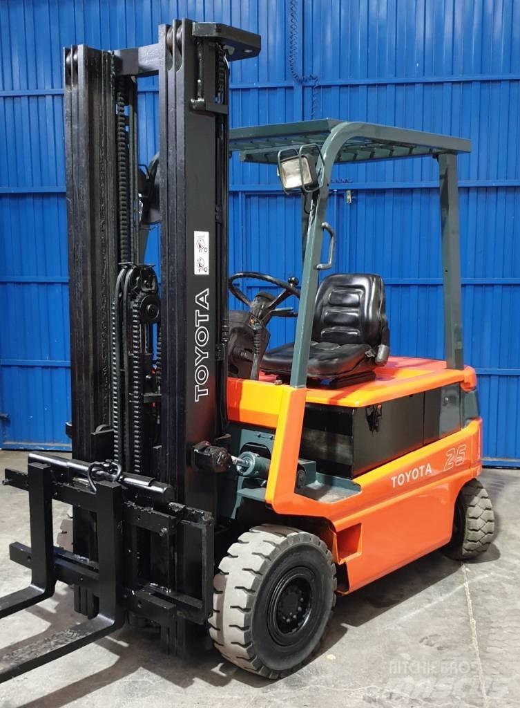 Toyota FBM 25 Electric forklift trucks
