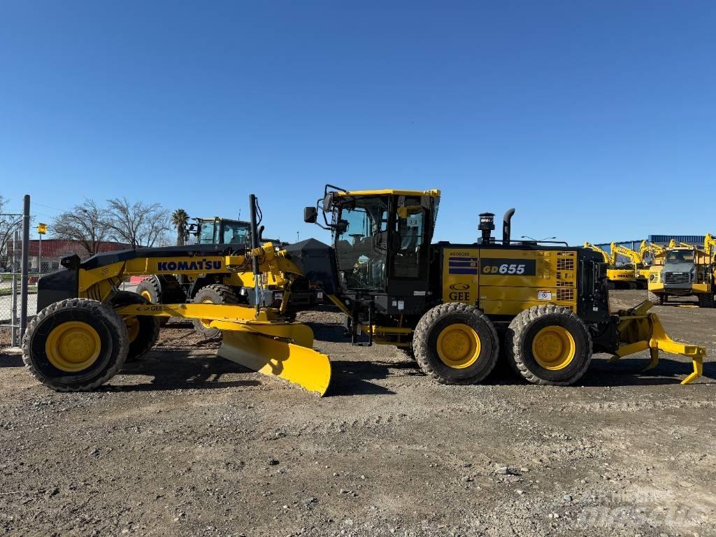 Komatsu GD655-7 Graders