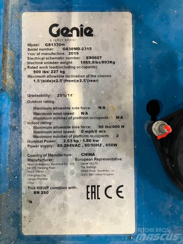 Genie GS 1330 Scissor lifts