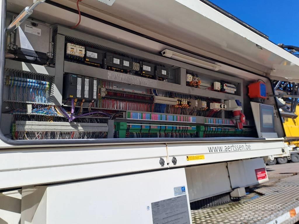 Spierings SK 599 AT5 Self-erecting cranes