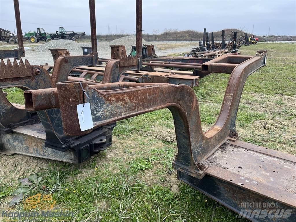 John Deere 1210E Other components