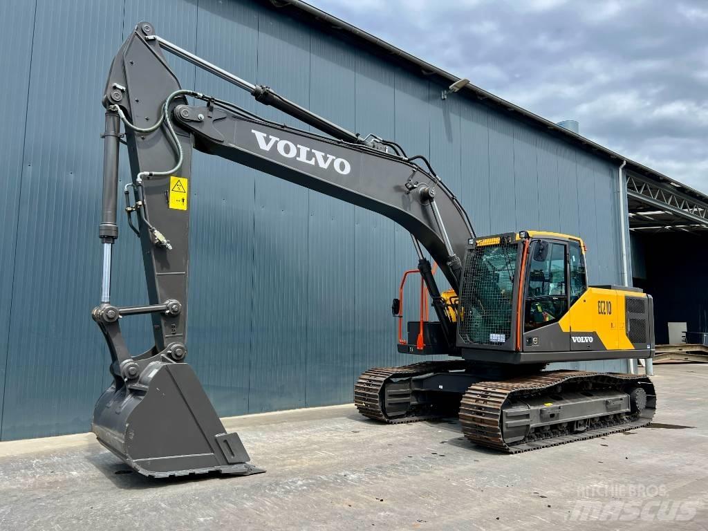 Volvo EC 210 Crawler excavators