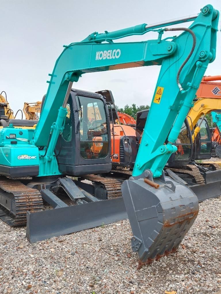 Kobelco SK 75 Crawler excavators
