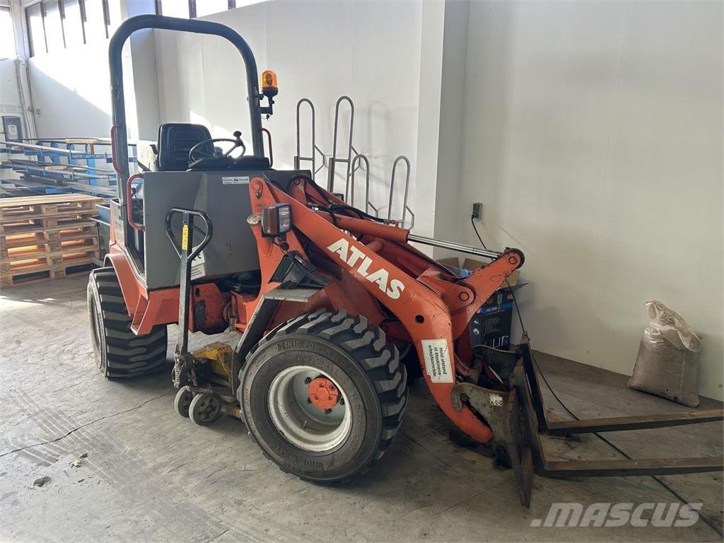 Atlas AR32E Multi-purpose loaders