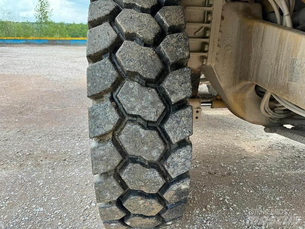 CAT 771D Site dumpers