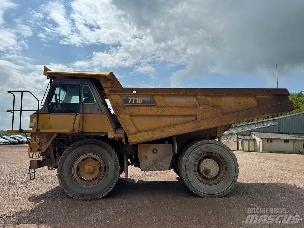 CAT 771D Site dumpers