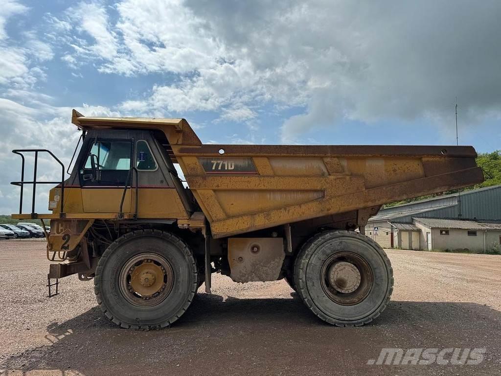 CAT 771D Site dumpers