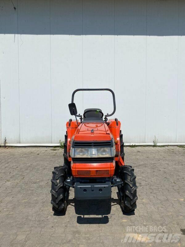 Kubota GL 221 Compact tractors