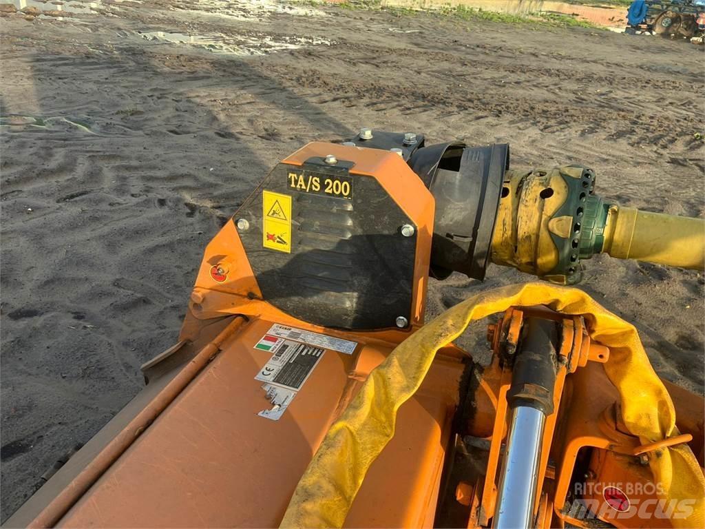 Berti TAS 200 Rough, trim and surrounds mowers