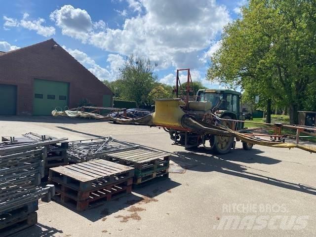 Douven Veldspuit Self-propelled sprayers