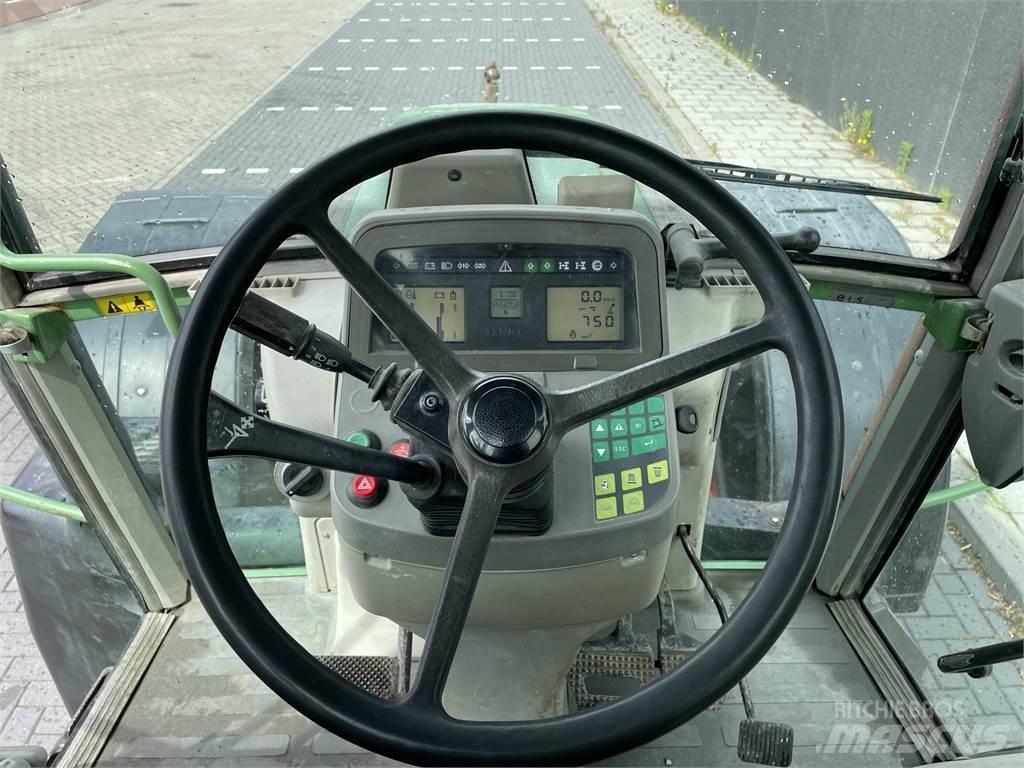 Fendt 711 Tractors