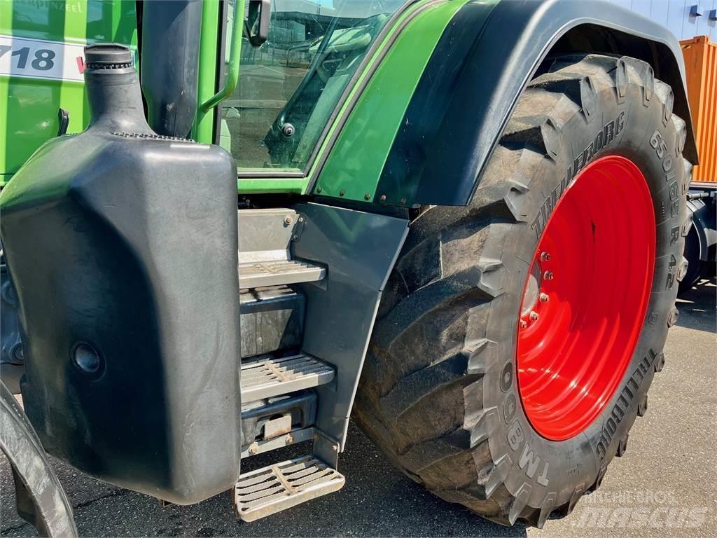 Fendt 718 COM3 Tractors