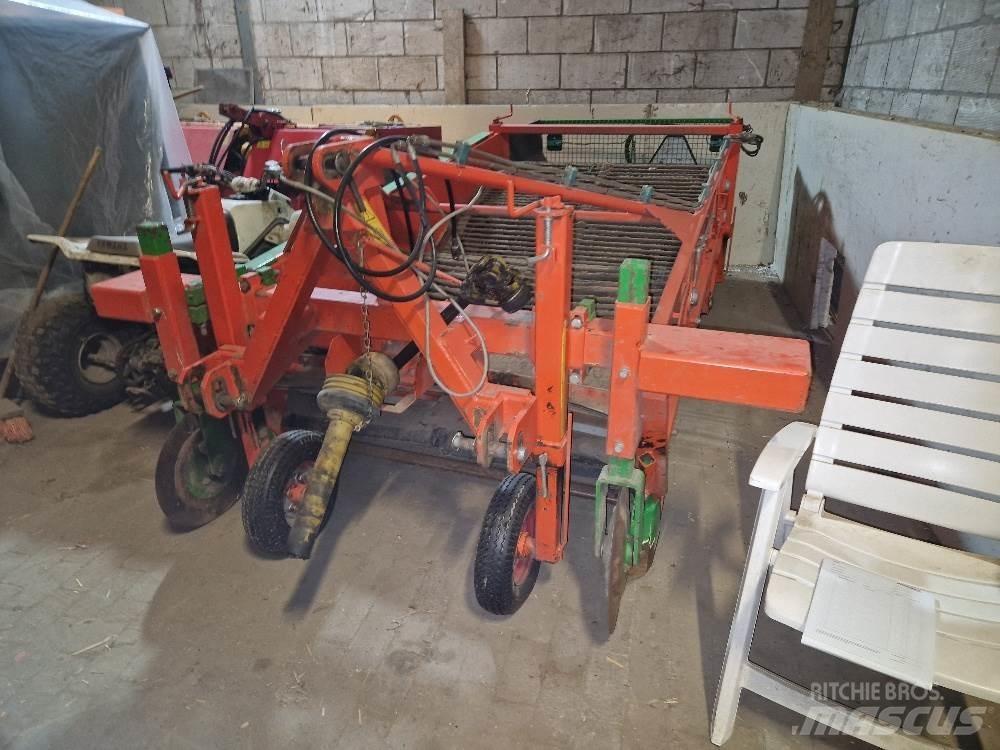 Holaras Uienrooier Farm machinery
