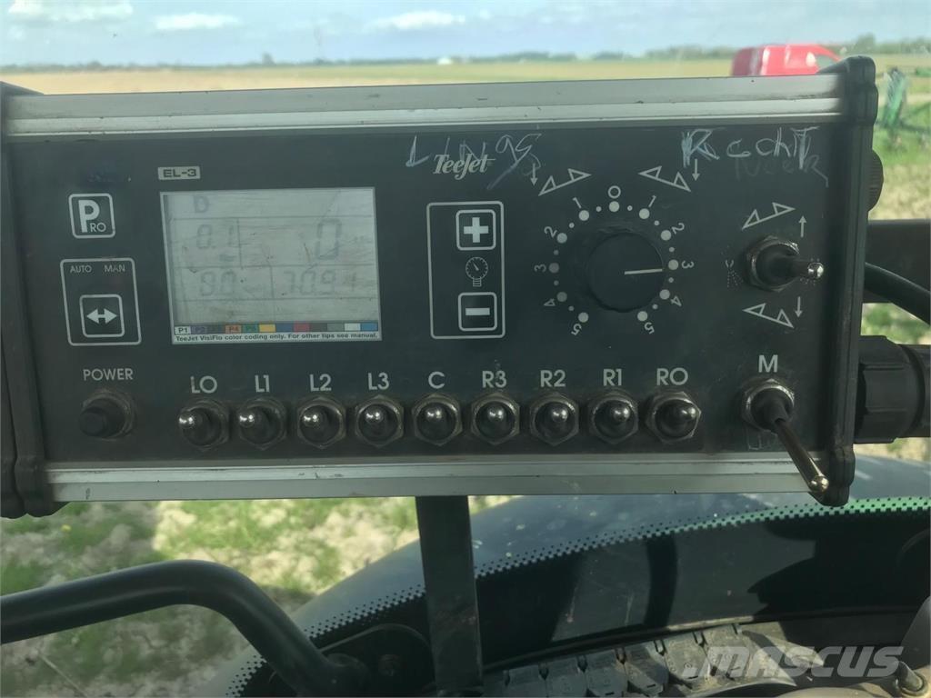 John Deere 624 Self-propelled sprayers