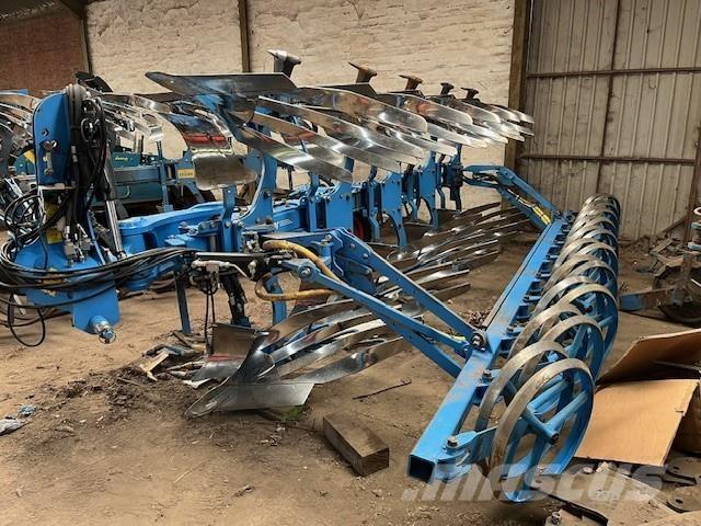 Lemken Juwel 8 V Ploughs