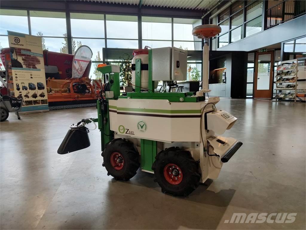  Naio OZ Robot Farm machinery