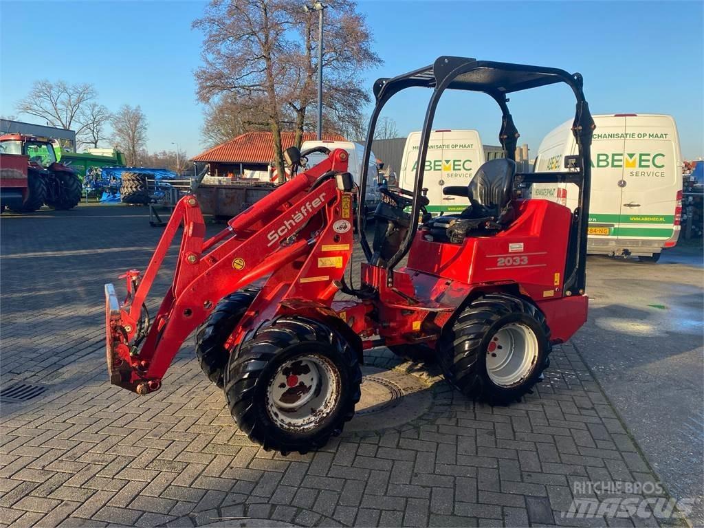 Schäffer 2033 Front loaders and diggers