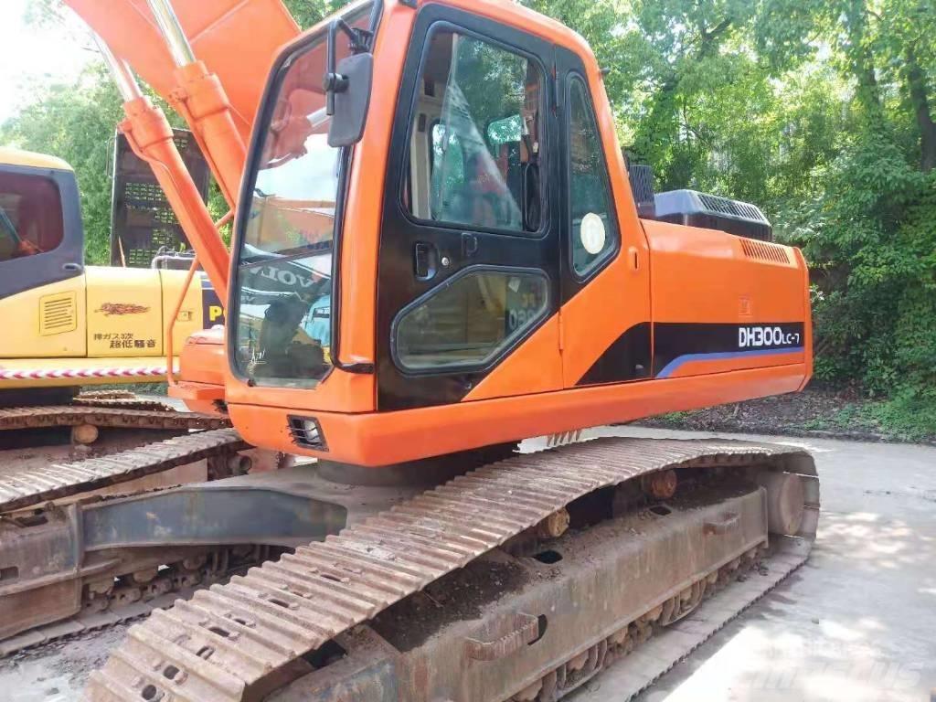 Doosan DH 300 LC-7 Crawler excavators