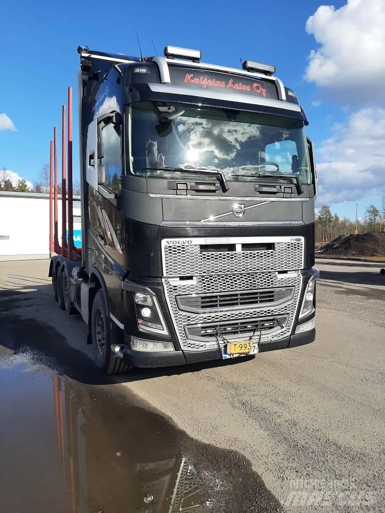 Volvo FH 16 Timber trucks