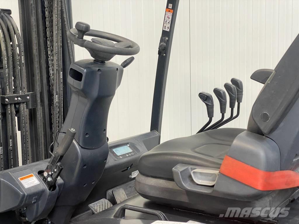 Doosan B50XC-7 Electric forklift trucks
