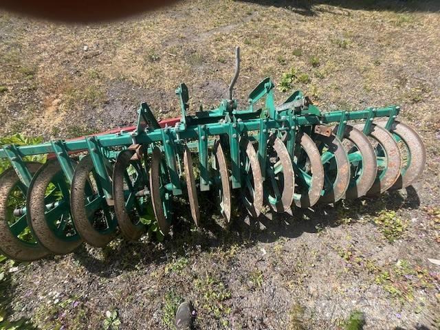 Kverneland IP PAKKER Reversible ploughs