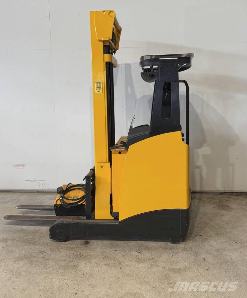 Jungheinrich ETV 112 Reach truck