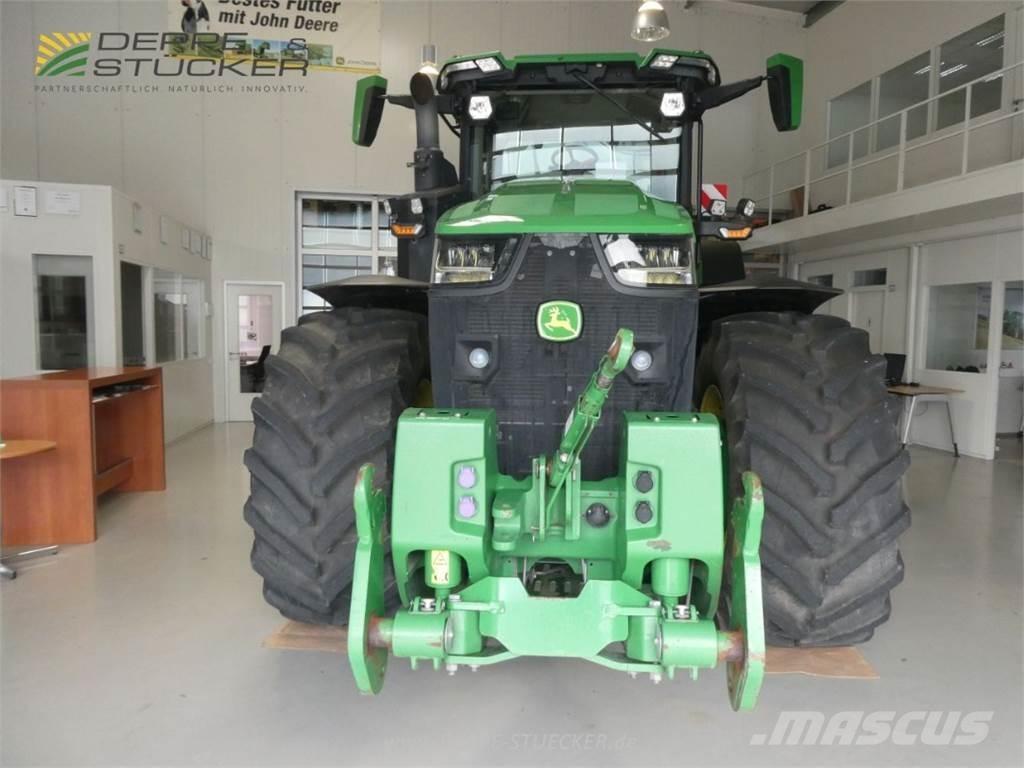 John Deere 8R 370 Tractors