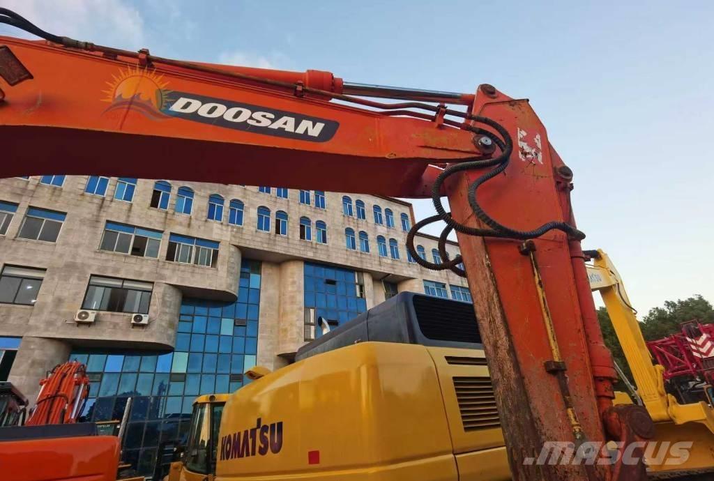 Doosan DH 150 W-7 Wheeled excavators