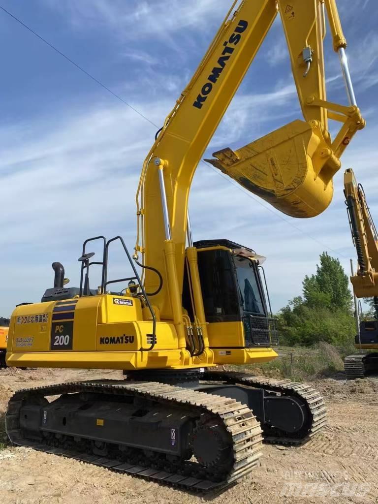 Komatsu 200-8 Crawler excavators