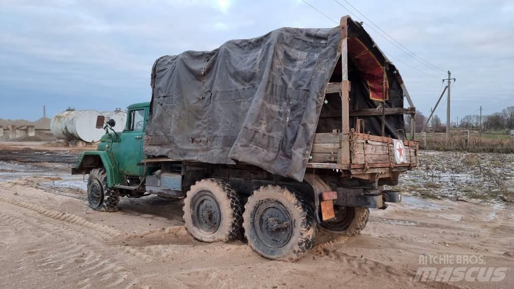ZIL 157 K 6x6 Box trucks