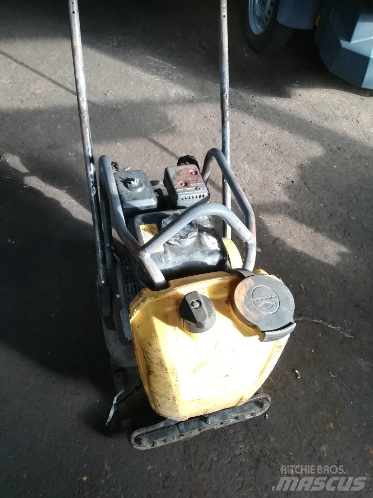  VIBRAČNÍ DESKA LF90 Plate compactors