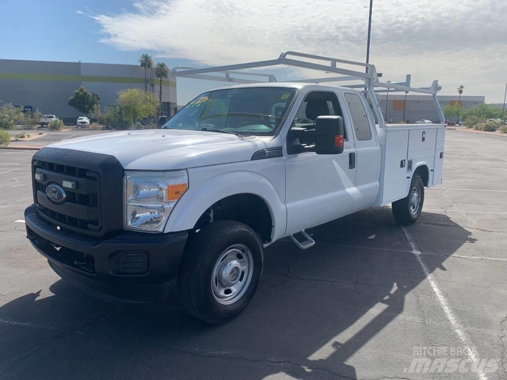 Ford F 250 XL SD Utility machines