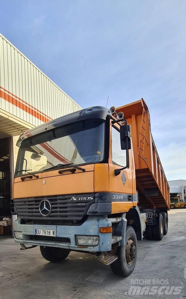 Mercedes-Benz 3340 Tipper trucks