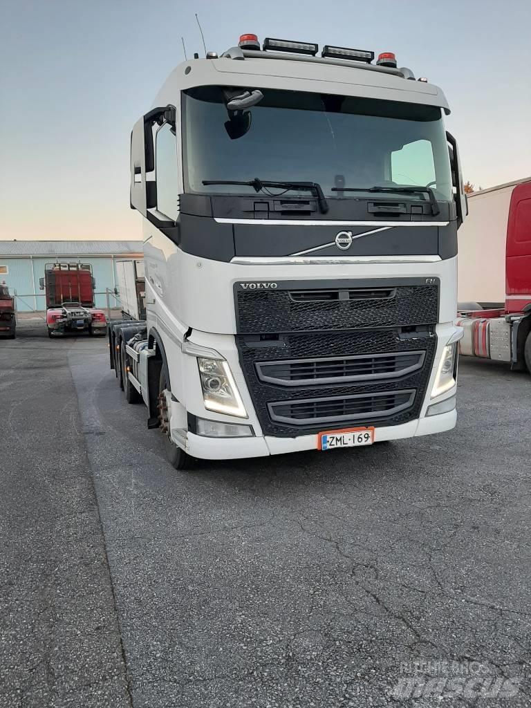 Volvo FH 13 Chassis Cab trucks