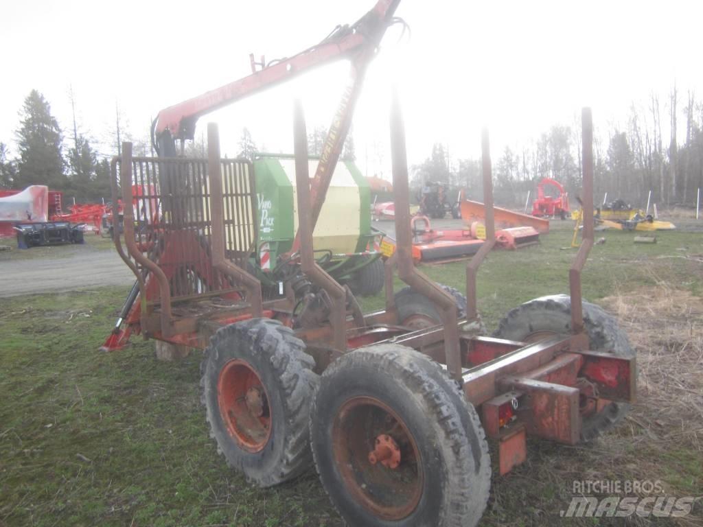 Patu 500 + Metsäkärry Forest trailers