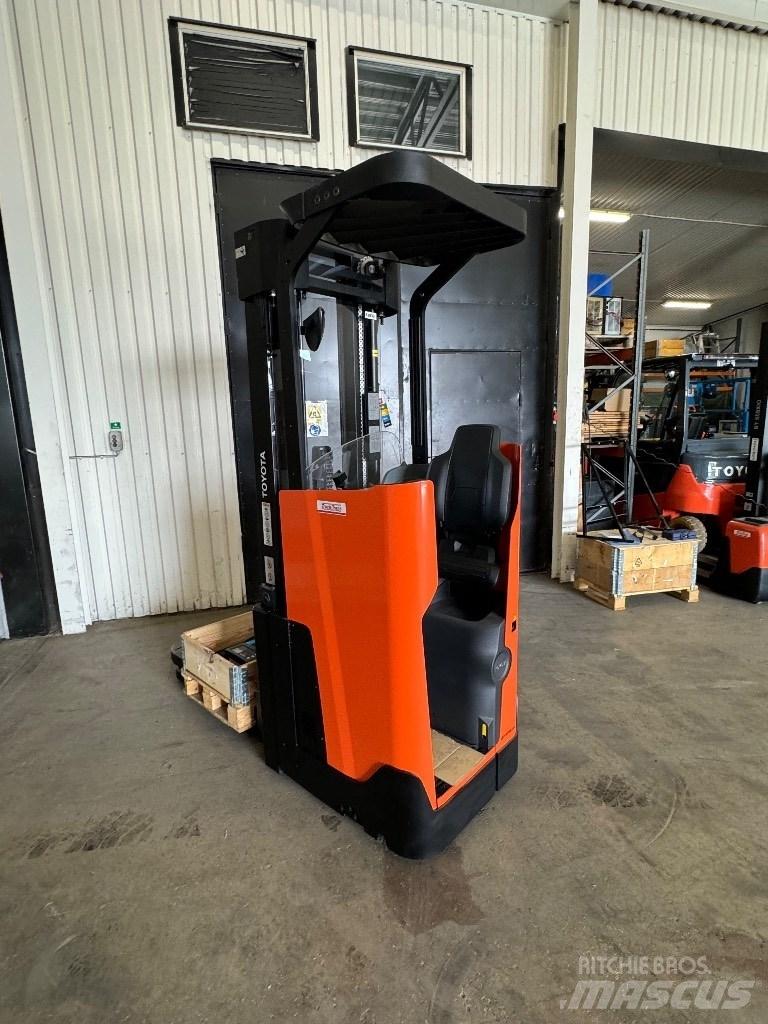 Toyota SSI160LN Self propelled stackers