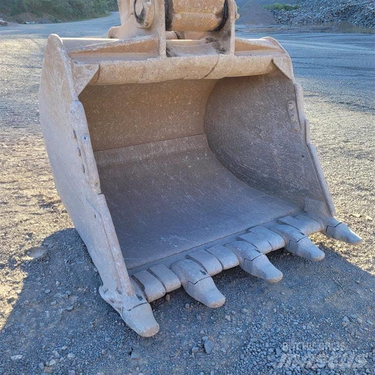 Volvo EC240BLC Crawler excavators