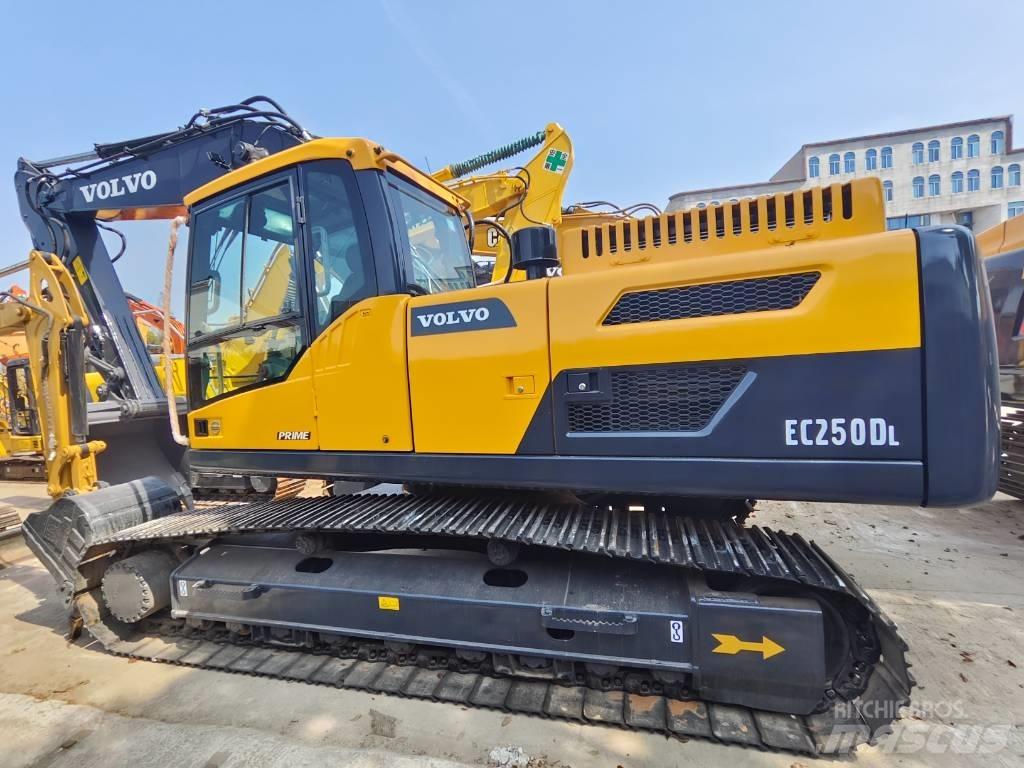 Volvo EC 250 D L Crawler excavators