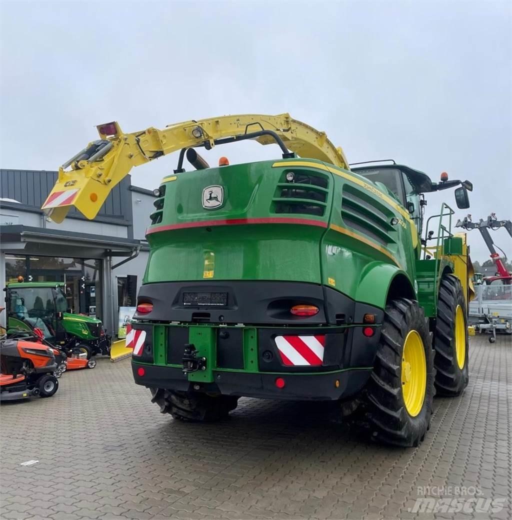 John Deere 8400 i Forage harvesters