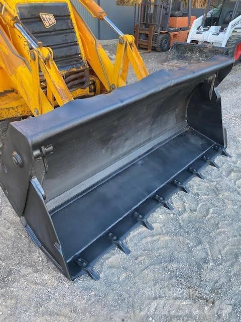 JCB 3 CX Backhoe