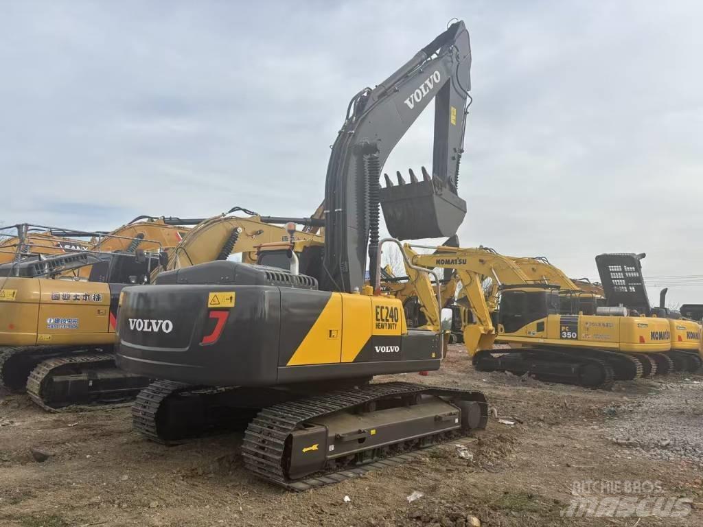 Volvo EC 240 Crawler excavators