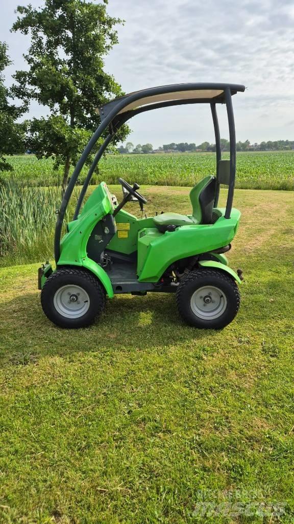 Avant 220 Multi-purpose loaders