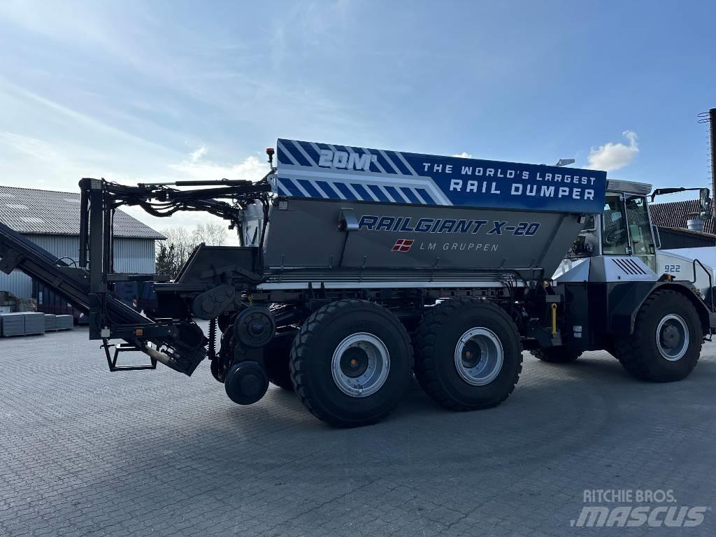 Hydrema 922 C Specialized haulers
