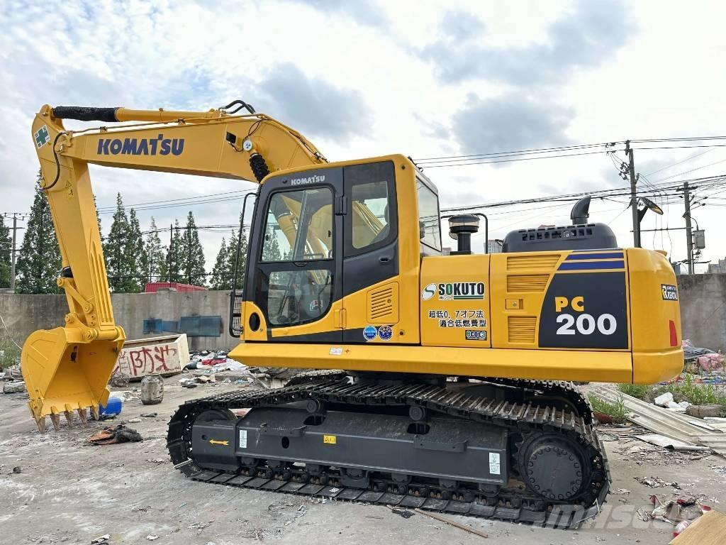 Komatsu PC 200-8 Crawler excavators
