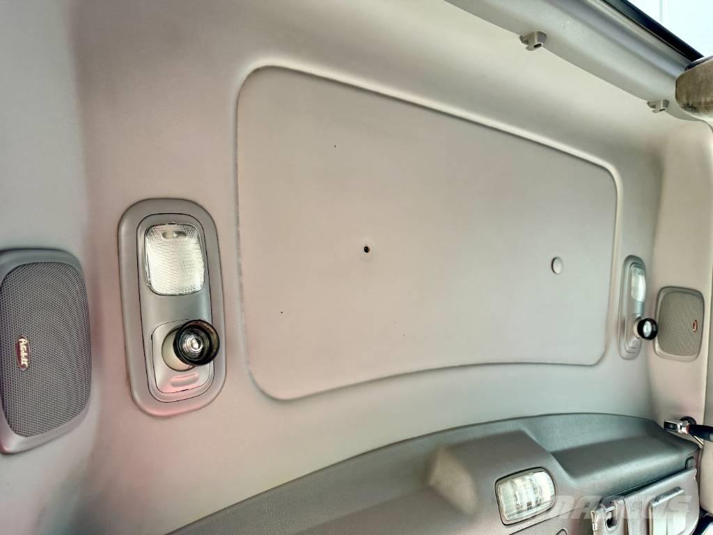 Peterbilt 389 Prime Movers