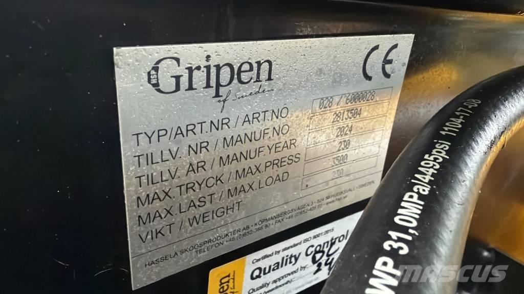 HSP Gripen 028 Grapples