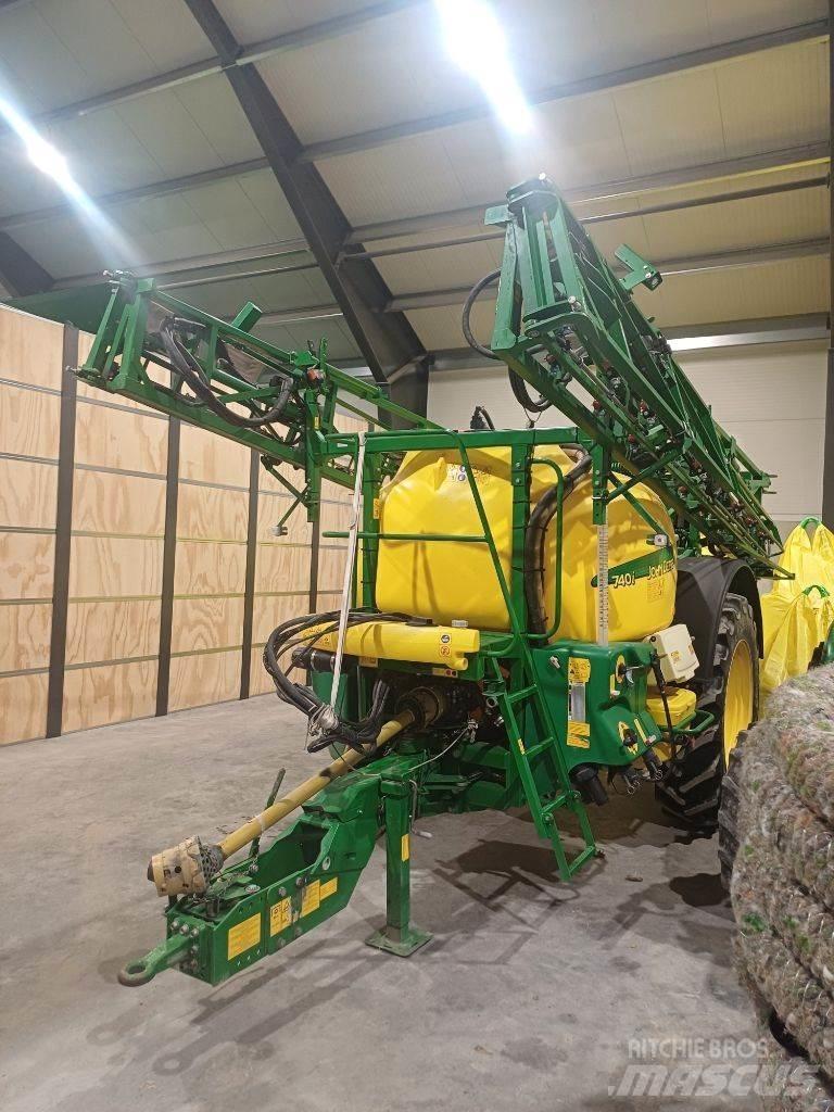 John Deere 740 i Trailed sprayers