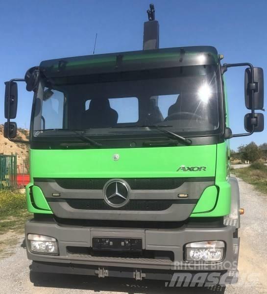 Mercedes-Benz 1829 Demountable trucks