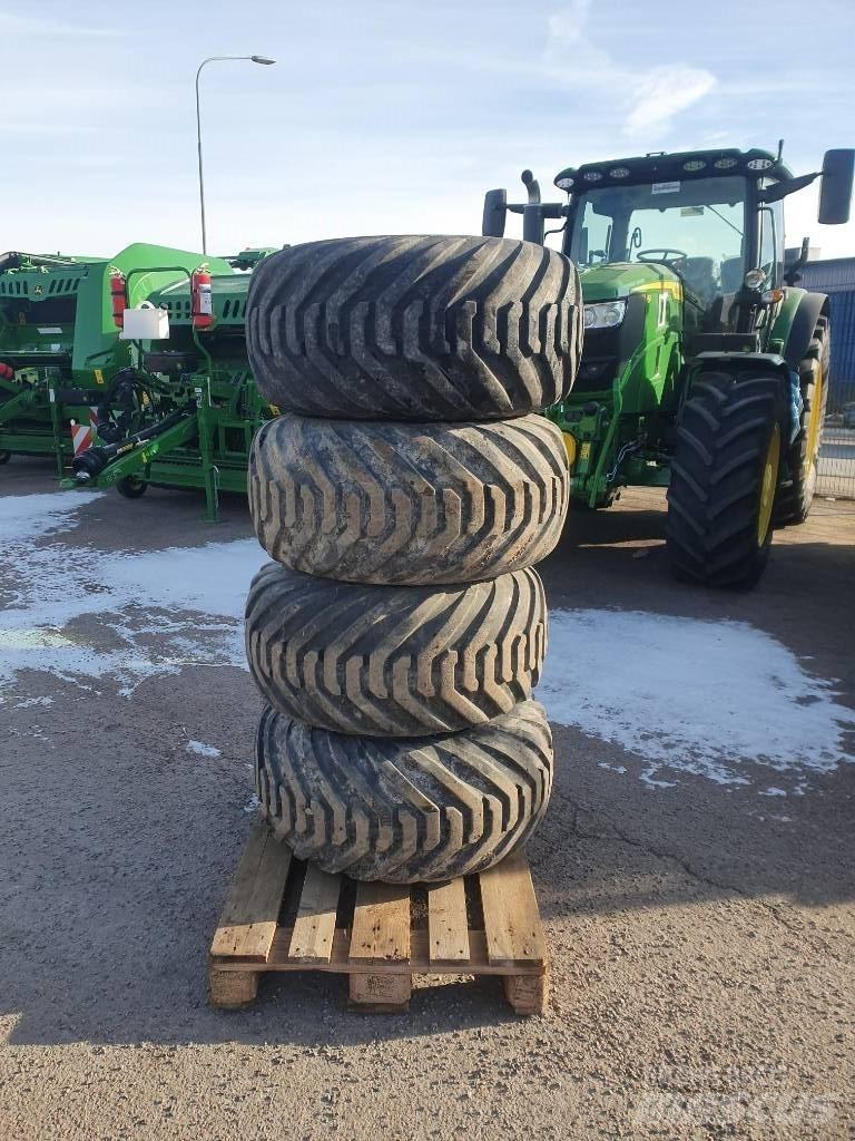 BKT 400/60-15,5 Tyres, wheels and rims
